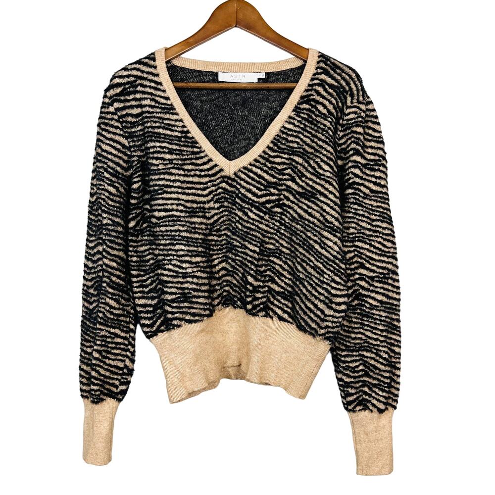 ASTR V Neck Sweater Fuzzy Animal Stripe - XL